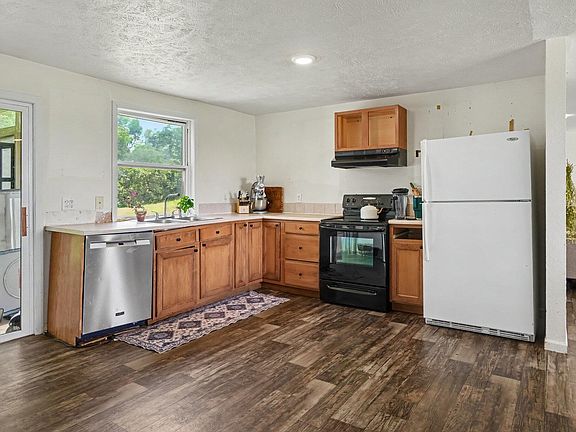 5th image of 59131 White Temple Rd