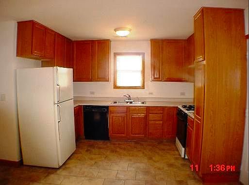 2nd image of 10233 W Yale Ave