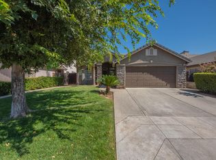 2448 E Emilie Ave, Fresno, CA