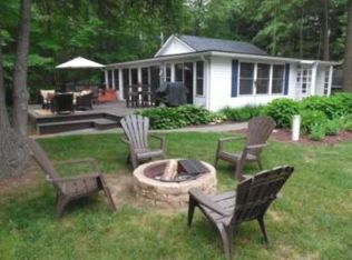 517 Edenville Lake Rd, Hope, MI 48628