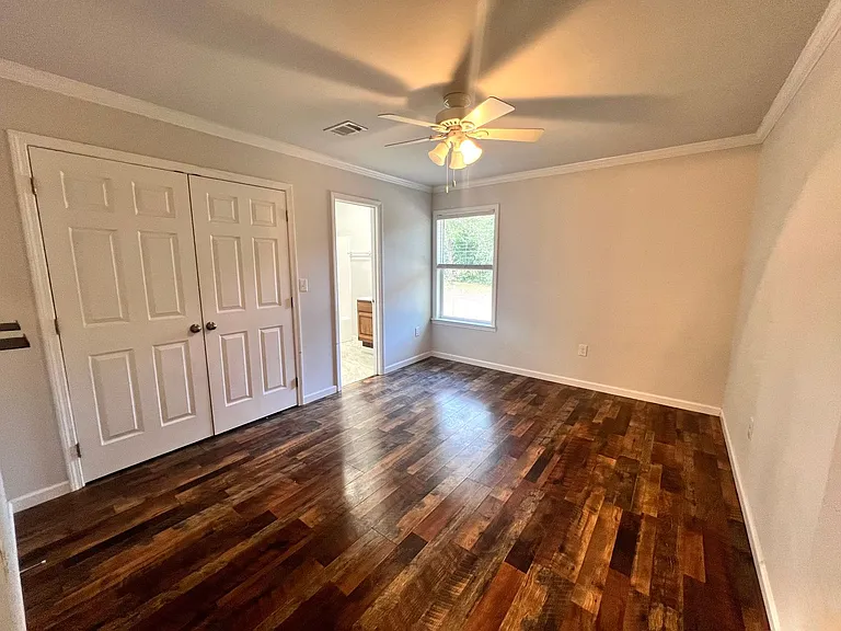 102 Dunn Cir — Photo 6