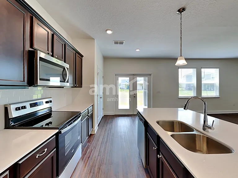 2114 Saffron Walden Dr — Photo 3