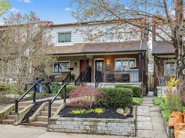 28 Alameda Ave, Toronto, ON M6C 3W2