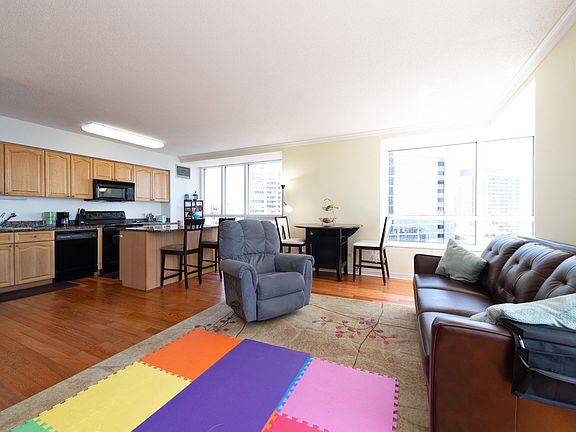 3rd image of 512 N McClurg Ct APT 3504