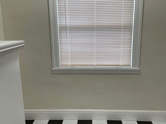 4th image of 725 Central Ave #106
