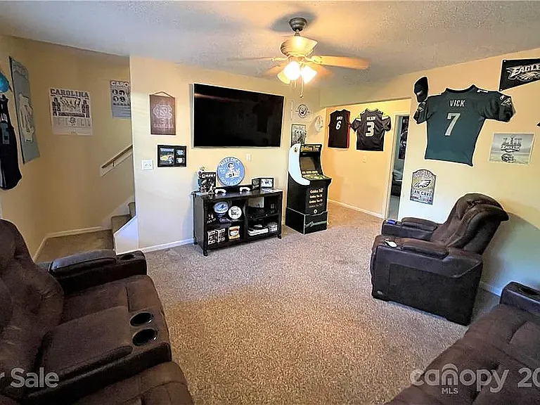 17 Grove Garden Ave — Photo 23