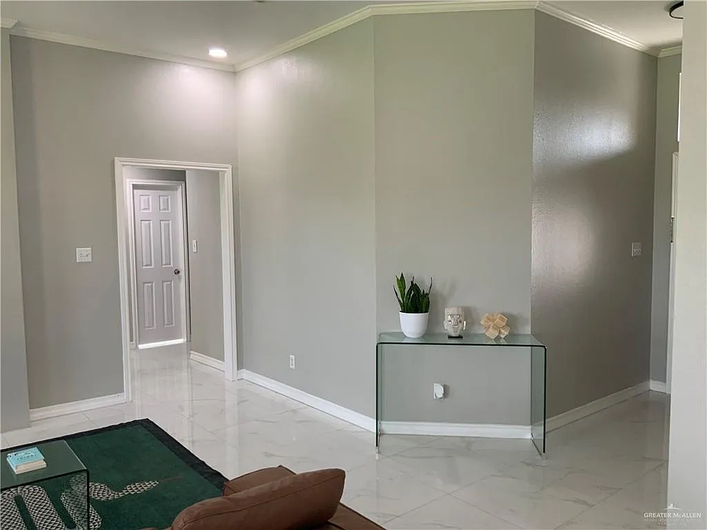3 bed, 2.0 bath, 1533 sqft, $1,850 — Photo 4