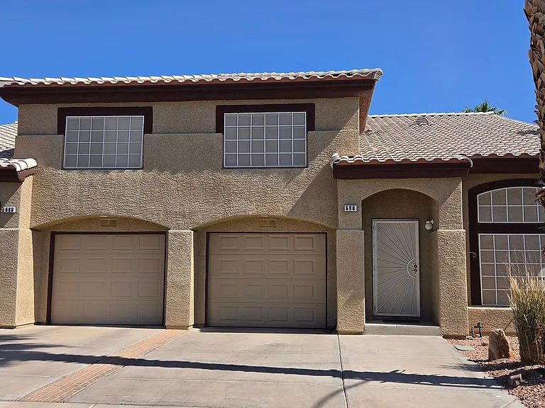 690 Barbary Coast Ave — Photo 6