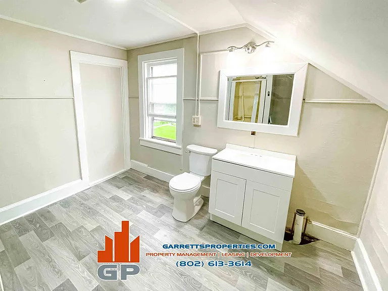 40 1st St #3 — Photo 15