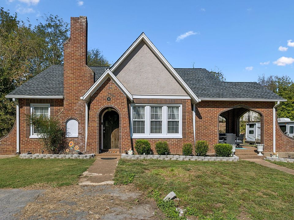 1st image of 111 Oak Grove Rd