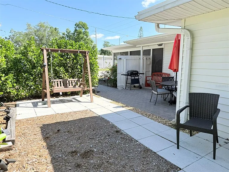 828 S Tuttle Ave #B — Photo 29