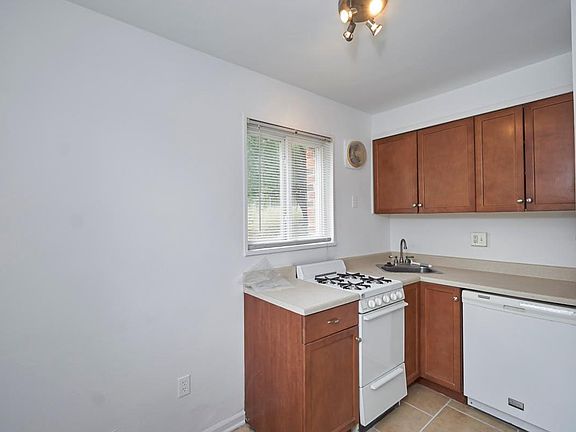 5th image of 4778 S Capitol Ter SW Unit C
