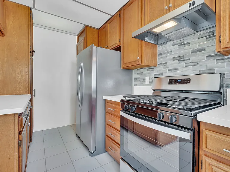 320 Whiting St #1 — Photo 8