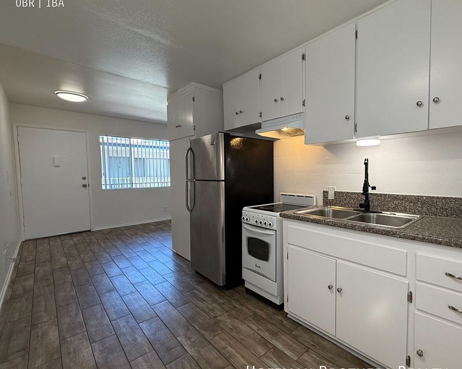 1st image of 15632 Leadwell St #8A