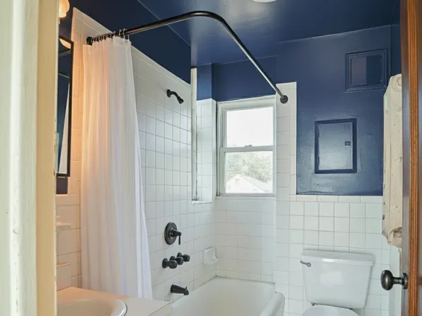 415 Central Park West image 8 of 11