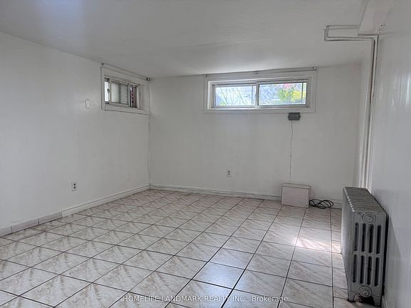 4th image of 415 Delaware Ave