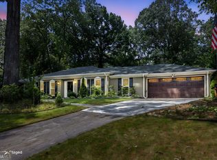 170 Berwick Dr, Sandy Springs, GA 30328