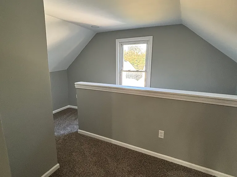2031 Lark St — Photo 12