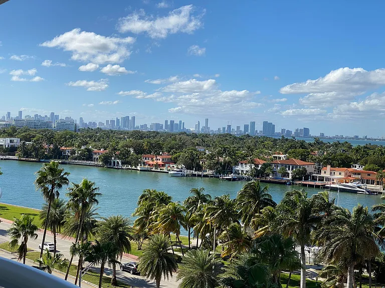 5401 Collins Ave #620 — Photo 24