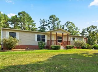 100 Singleton Dr, Townville, SC 29689