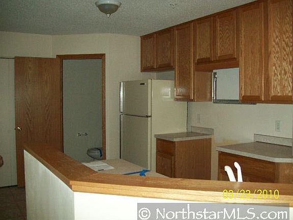 3rd image of 10106 Fillmore Street NE