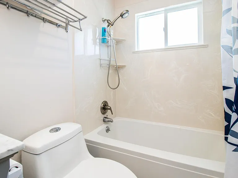 2380 Bennington Dr #A — Photo 24