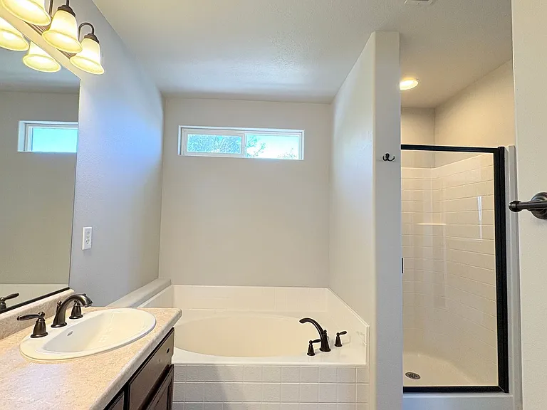 173 E Fiddlers Canyon Rd #1 — Photo 18