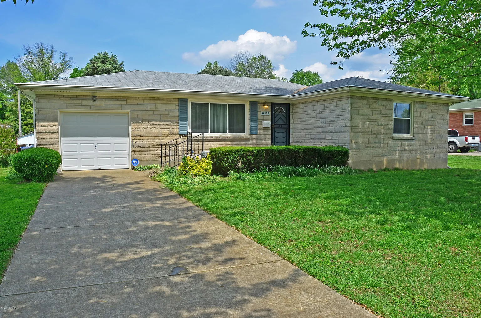 11508 Deering Rd photo 1