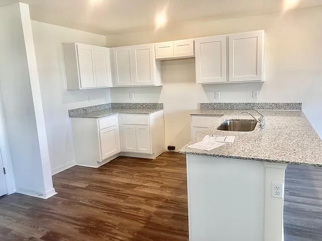1241 Stone Ridge Cir — Photo 6