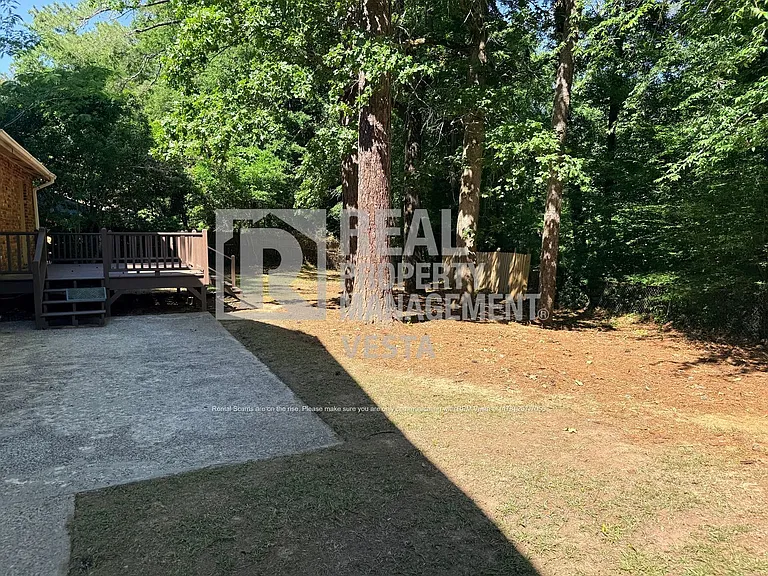 1933 Deerwood Pl — Photo 17