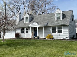 7356 Twin Lakes Rd, Perrysburg, OH 43551