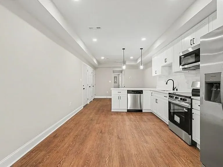 1625 Edmondson Ave — Photo 3