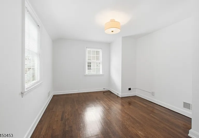 20 Wilber Ter — Photo 16