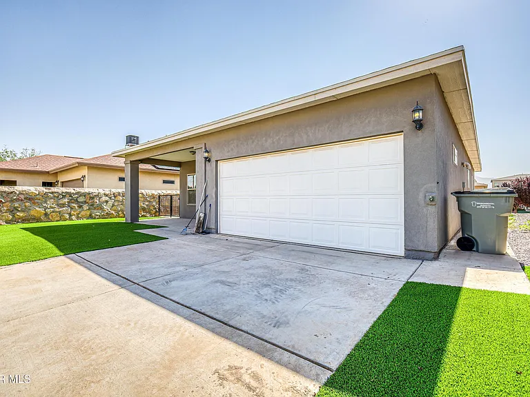 6557 Toivoa Pl — Photo 45