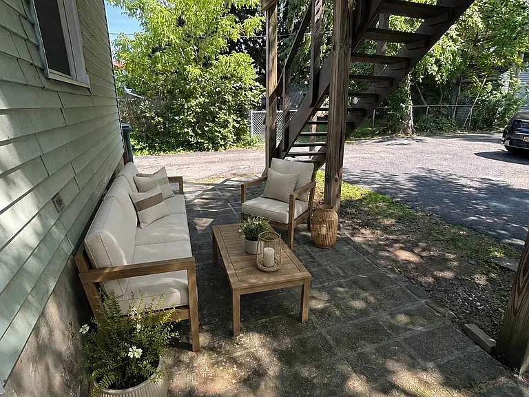 77 Caroline St #1 — Photo 13