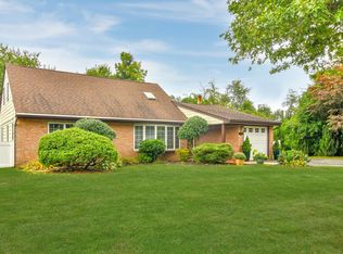 49 Lowell Rd, Port Washington, NY 11050