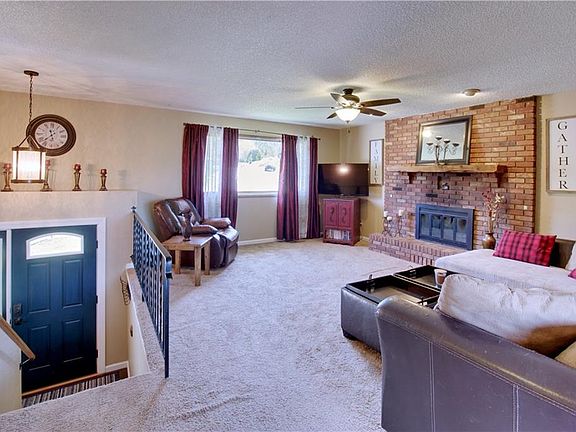 4th image of 728 Westgate Dr