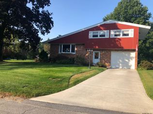 1029 Saint Jude Dr, Schenectady, NY 12303