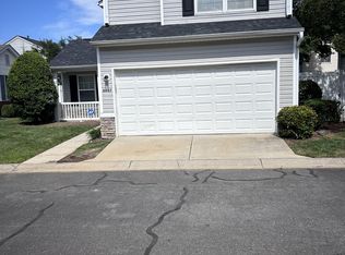 8667 Meadowmont View Dr, Charlotte, NC 28269