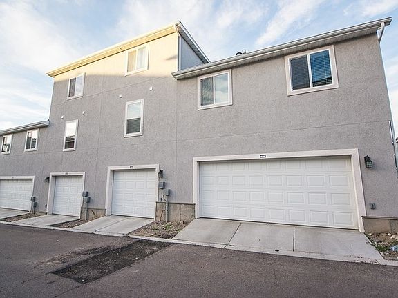 2nd image of 4342 W Ashburn Way