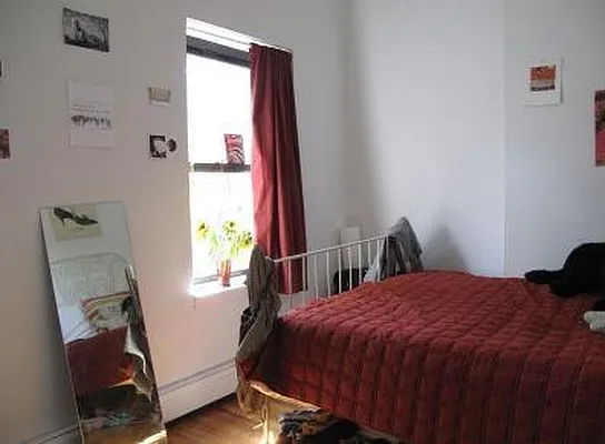 Rented by Town Residential | media 32