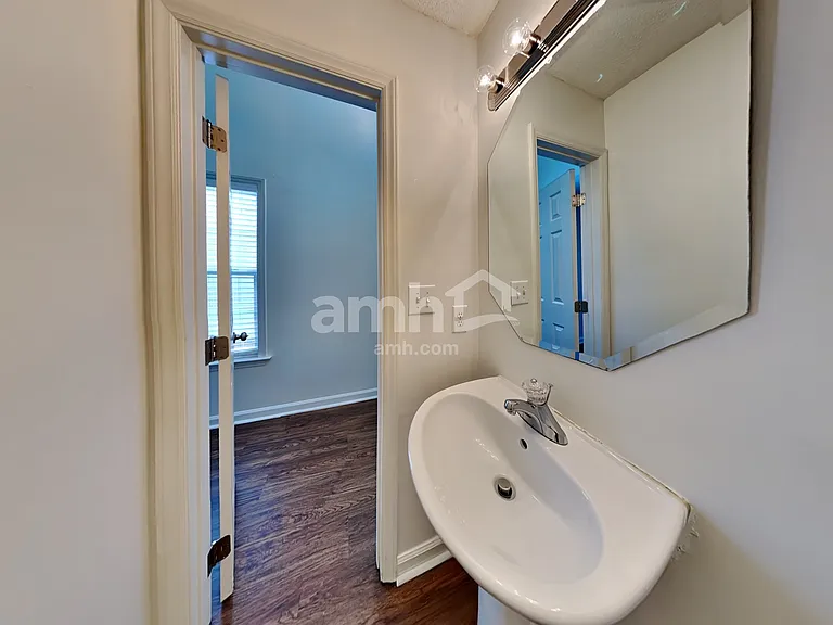 5464 Grand Traverse Dr — Photo 9