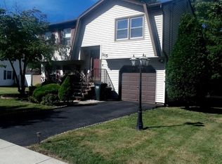 315 Oak Pl, Piscataway, NJ