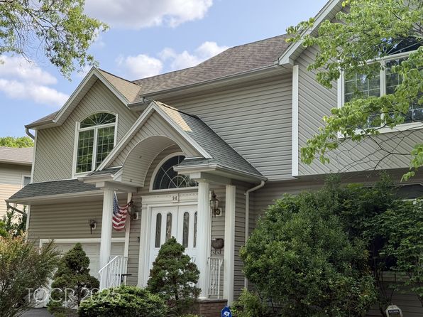96 Nichols Dr