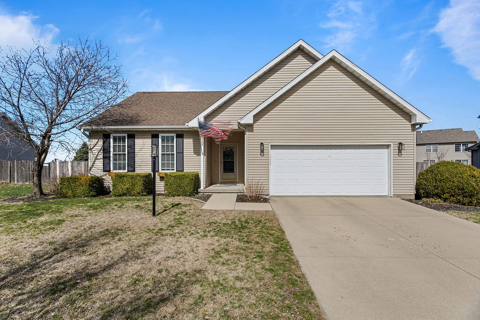 3920 Trailway Dr photo 1