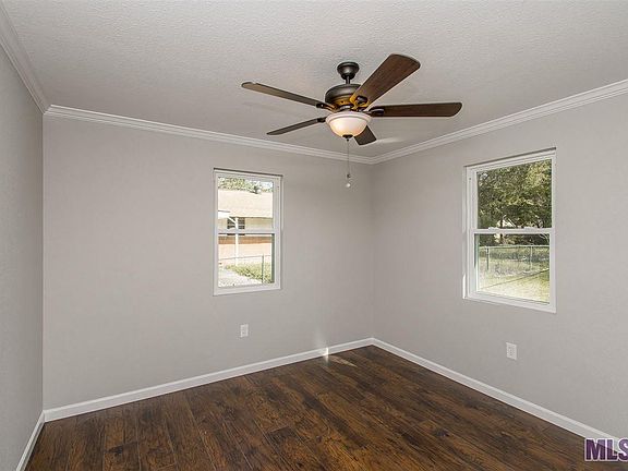 5th image of 30638 Anderson Dr