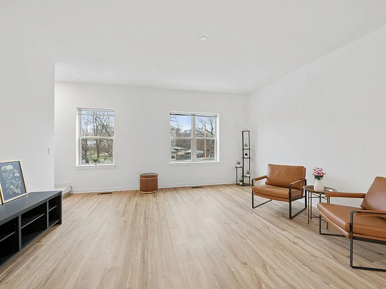 Waverly Creek Townhomes — Photo 5