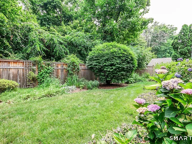 82 Bywatyr Ln #82 — Photo 35