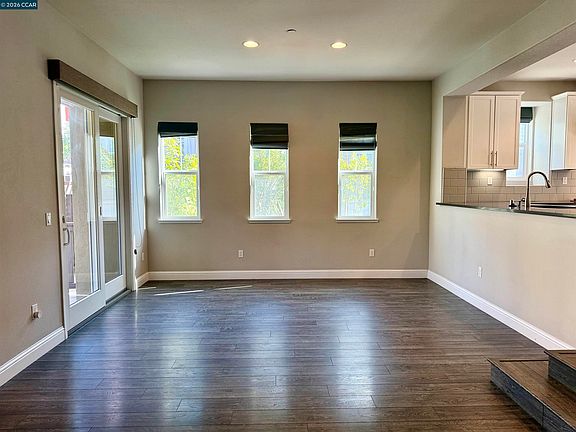 5th image of 64 Persimmon Walk