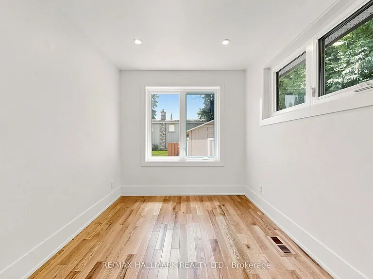 11 Johnson Rd — Photo 27